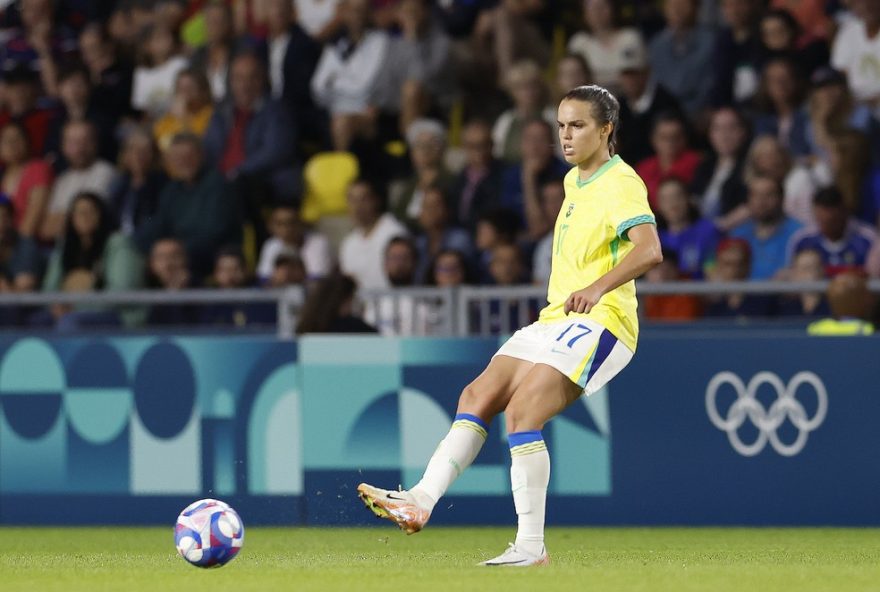 22lesao-tira-ana-vitoria-da-copa-america-feminina3B-yaya-e-convocada-para-substituir-meio-campista22