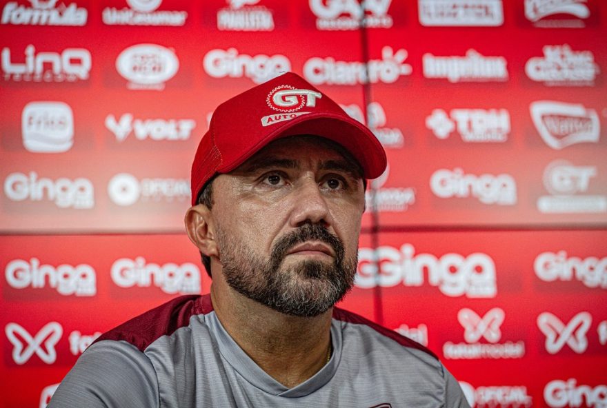 22luizinho-lopes-admite-energia-baixa-do-vila-nova-em-derrota-na-serie-b3A-como-reverter3F22
