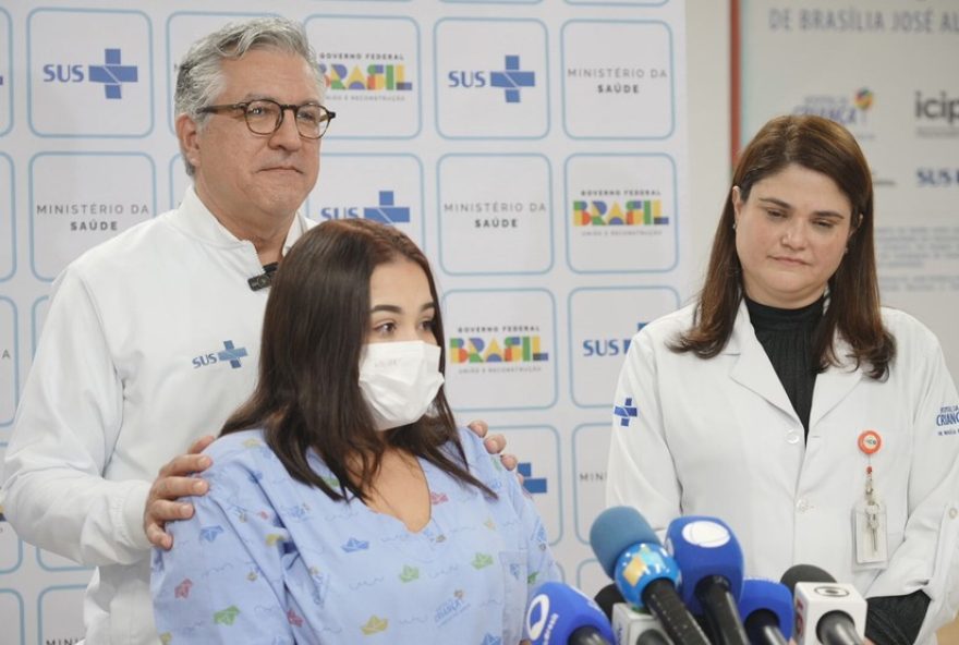 22ministerio-da-saude-aplica-zolgensma3A-remedio-mais-caro-do-mundo-em-df22