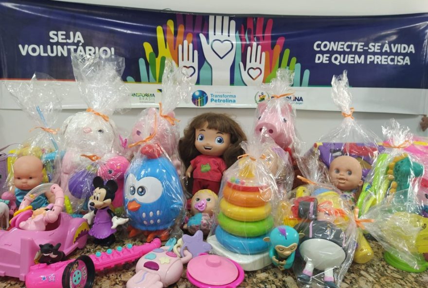 22natal-solidario-20253A-doe-brinquedos-e-faca-uma-crianca-feliz-em-petrolina22 22natal-solidario-20253A-doe-brinquedos-e-faca-uma-crianca-feliz-em-petrolina22