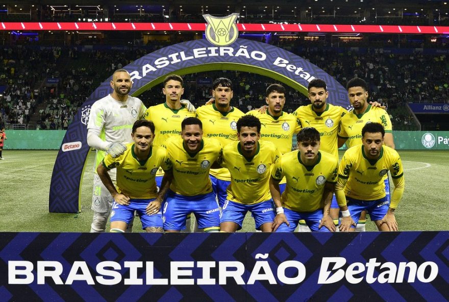 22palmeiras-tem-atuacao-brilhante-com-destaque-para-flaco-lopez-e-vitor-roque22