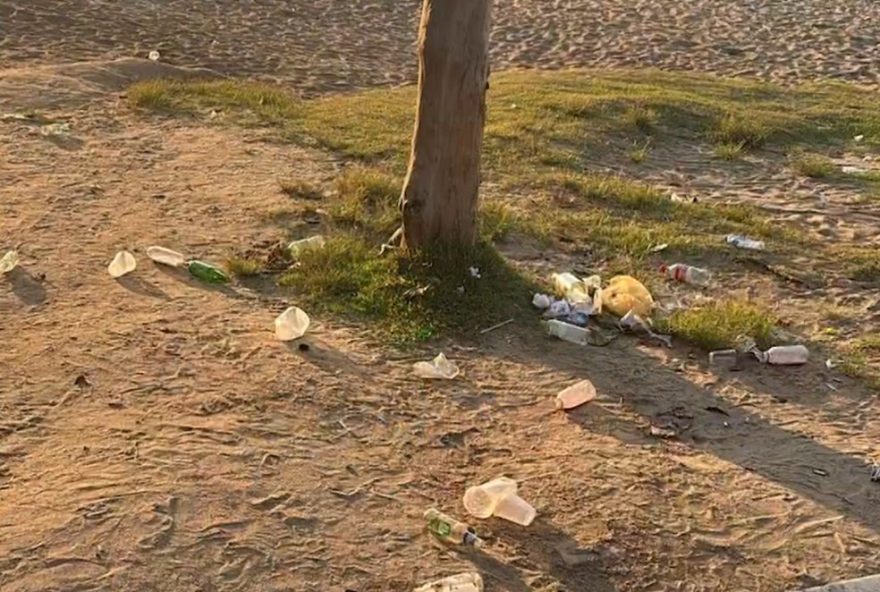 22pos-reveillon3A-litoral-norte-de-sp-recolhe-340-toneladas-de-lixo-em-um-dia22 22pos-reveillon3A-litoral-norte-de-sp-recolhe-340-toneladas-de-lixo-em-um-dia22