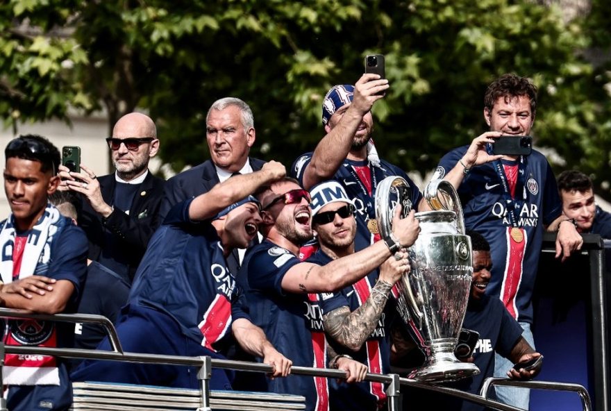 22psg3A-o-futuro-sem-a-ligue-13F-daniel-riolo-previu-a-formacao-da-superliga-europeia22