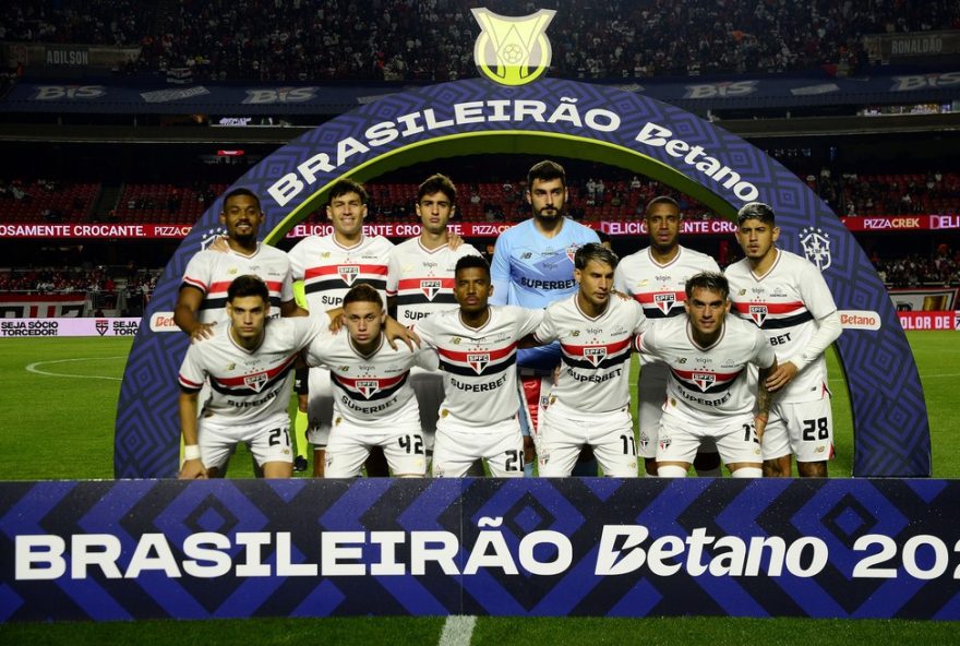 22sao-paulo-domina-vitoria-e-conquista-vitoria-por-2-a-0-no-morumbi3A-analise-das-atuacoes22