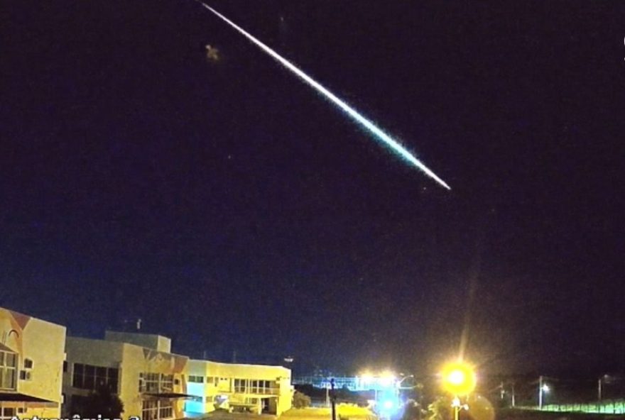 22video3A-meteoro-brilhante-mais-brilhante-que-venus-segue-pelo-ceu-do-rs-na-madrugada22 22video3A-meteoro-brilhante-mais-brilhante-que-venus-segue-pelo-ceu-do-rs-na-madrugada22