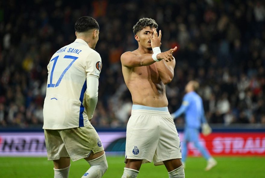 22william-gomes-decide-vitoria-do-porto-na-liga-europa-com-gol-nos-acrescimos22
