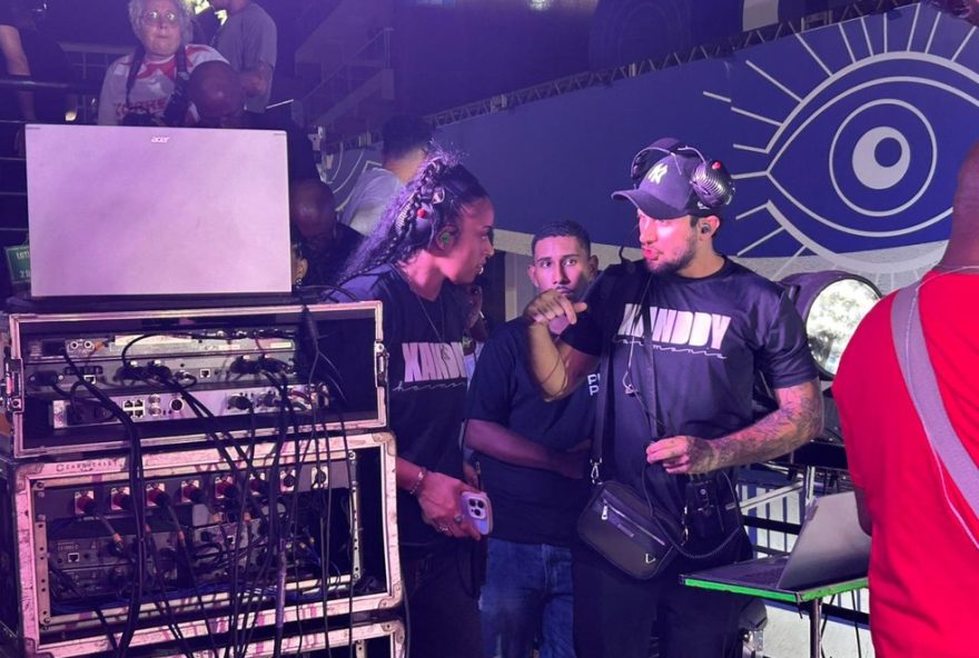 22xanddy-harmonia-arrasta-multidao-com-carla-perez-e-mariana-xavier-no-pre-carnaval-de-salvador22 22xanddy-harmonia-arrasta-multidao-com-carla-perez-e-mariana-xavier-no-pre-carnaval-de-salvador22