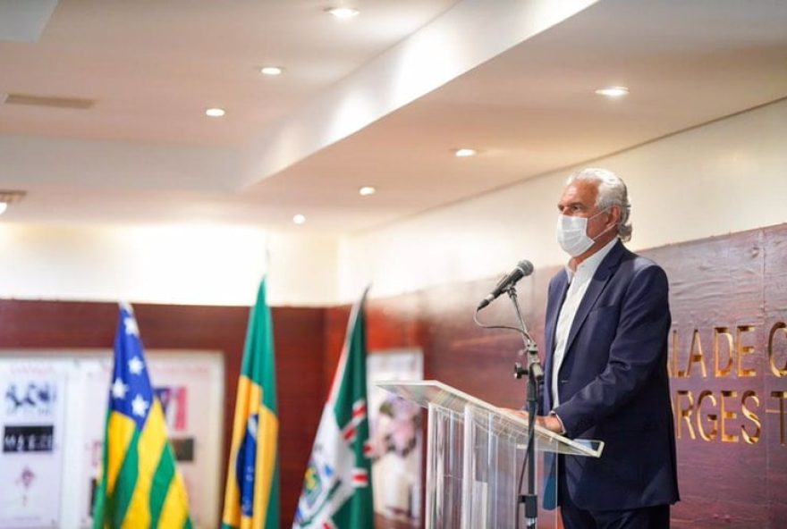 Governador Ronaldo Caiado durante reunião com parlamentares da base no Palácio das Esmeraldas. (Reprodução/ Junior Guimarães)