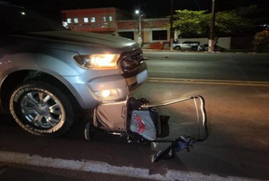 Vítima estava passeando com a família quando foi atingida pelo veículo, que não estava em alta velocidade. (Foto: Reprodução)