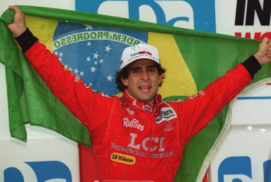 41646156_1703.1996Ricardo-MelloESPAndre-Ribeiro-comemorando-a-vitoria-no-GP-Rio-400-de-Form