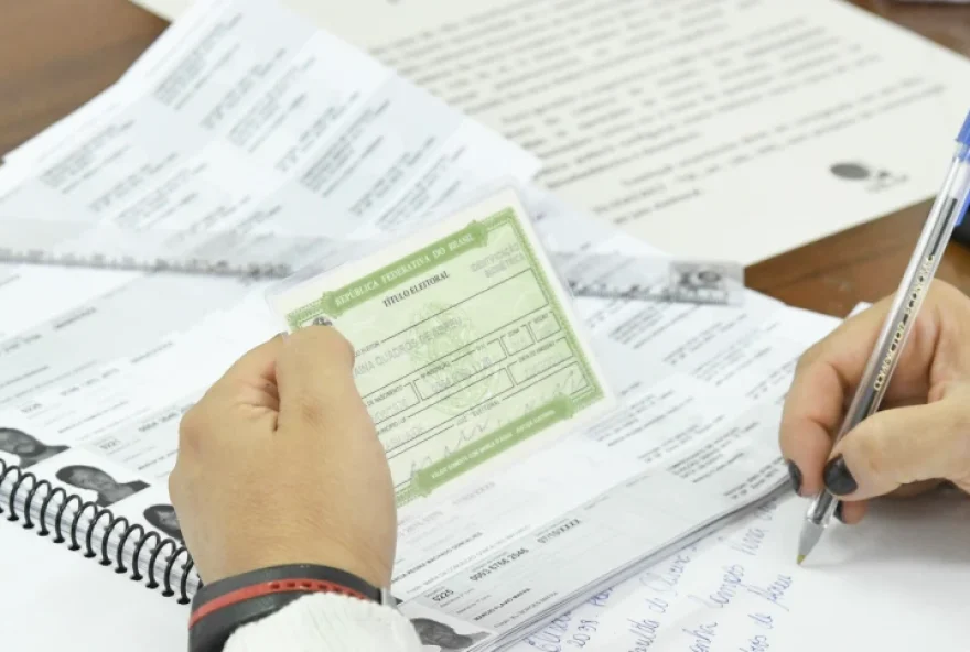 Uso do nome social no título é permitido desde 2018. O período para requerer a mudança com validade para estas eleições terminou em maio deste ano. (Foto: Edilson Rodrigues/Agência Senado)