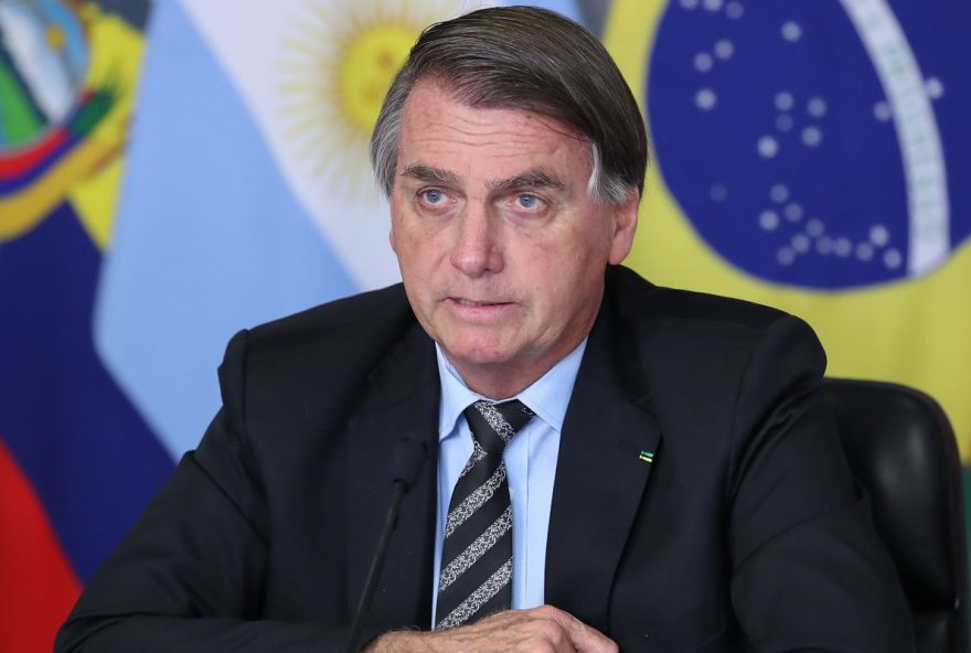 Bolsonaro é alvo de denúncia na ONU por apologia à tortura e desmonte de recursos