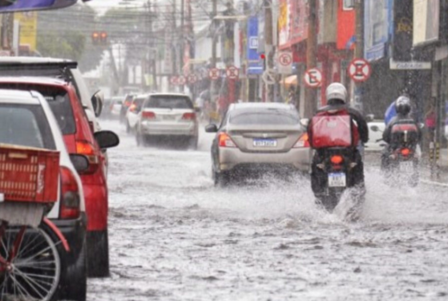 Mais de 160 cidades devem ser atingidas por temporais, afirma Cimehgo (Foto: Governo de Goiás)