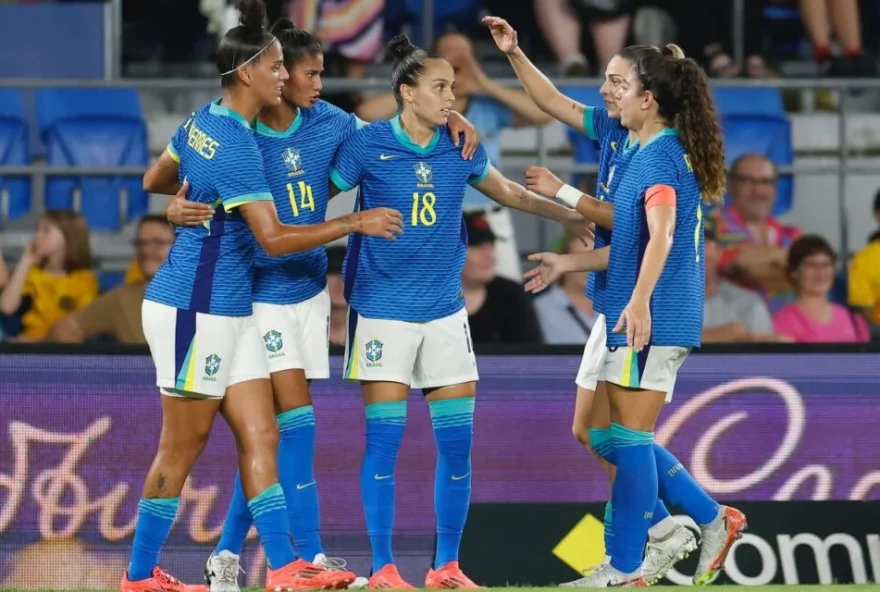 Seleção brasileira feminina durante amistoso. Foto: Rafael Ribeiro - CBF