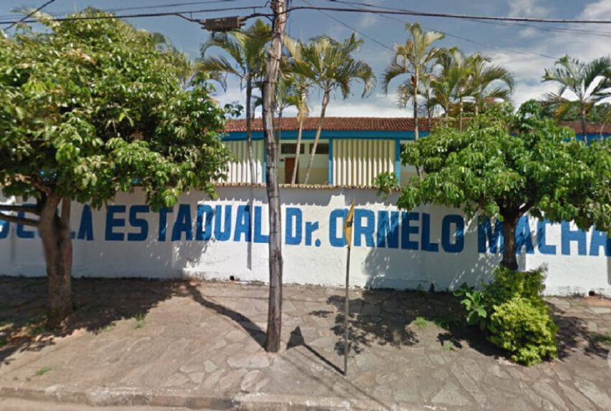 Nos casos mais graves foi necessária a medicação com antialérgico. O Corpo de Bombeiros evacuou o prédio, o local foi interditado pela Vigilância Sanitária municipal. (Foto: Reprodução – Google Street View)