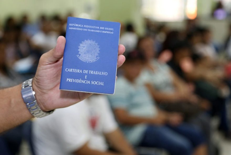 85-vagas-de-emprego-em-petrolina2C-araripina-e-salgueiro3A-quarta-feira-de-oportunidades-no-sertao-de-pernambuco