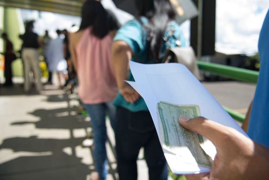 Para adicionar ou transparecer mais confiança no regime democrático a principal estratégia é fortalecer a institucionalidade. (Foto: Marcelo Camargo/Agência Brasil)