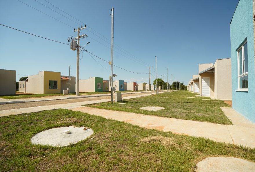 Programa conta com a parceria das prefeituras, que apresentam lotes e infraestrutura (Foto: Edgard Soares)