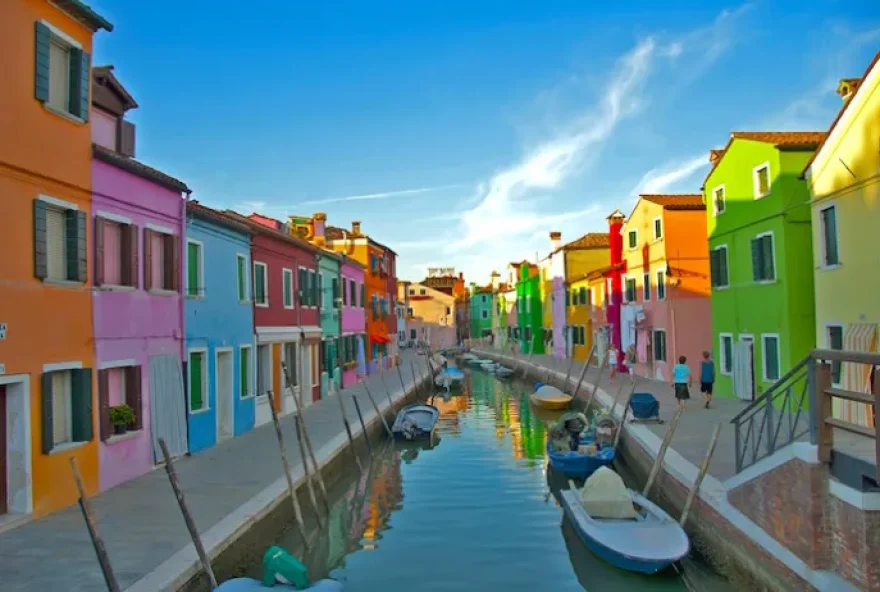 Burano, Itália. (Reprodução)