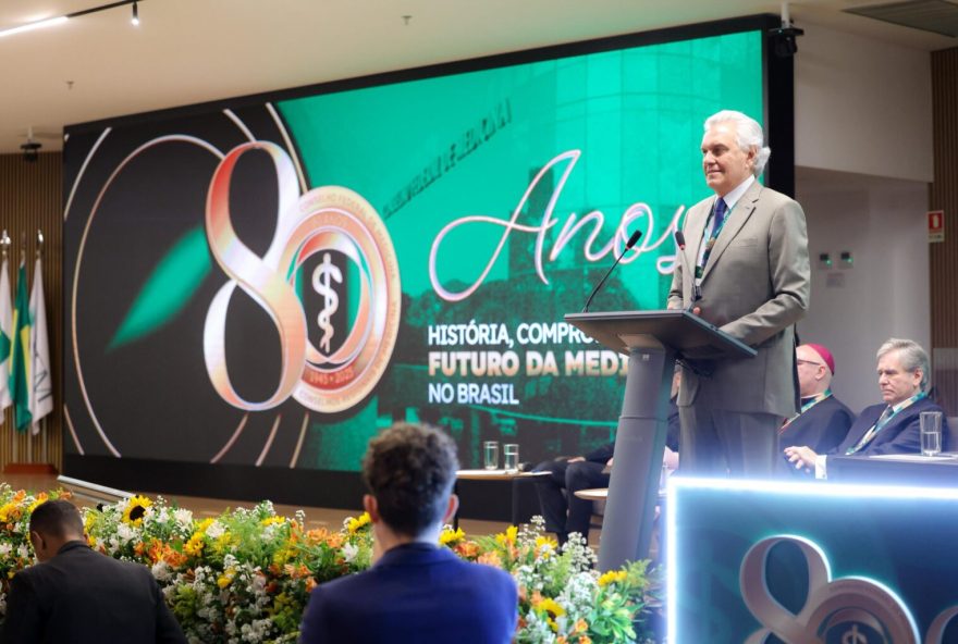 Caiado-destaca-papel-dos-medicos-CFM_Secom-1536x1024