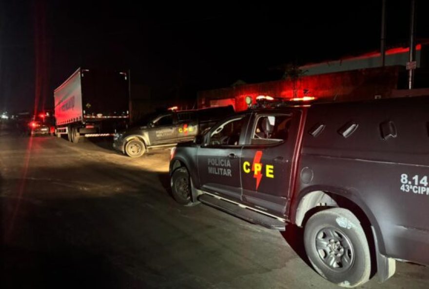 Caminhao-com-2-toneladas-de-maconha-e-interceptado-em-Aparecida_PM