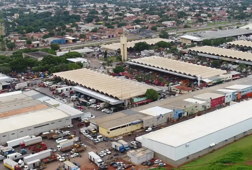 Ceasa agrega mais de 200 empresas de hortifrutigranjeiros, além de cerca de 600 produtores. Por lá, circulam mais de 12 mil pessoas/dia (Foto: Ceasa)