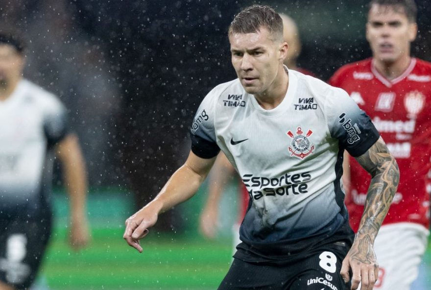 Charles-deve-comecar-entre-os-titulares-do-Corinthians