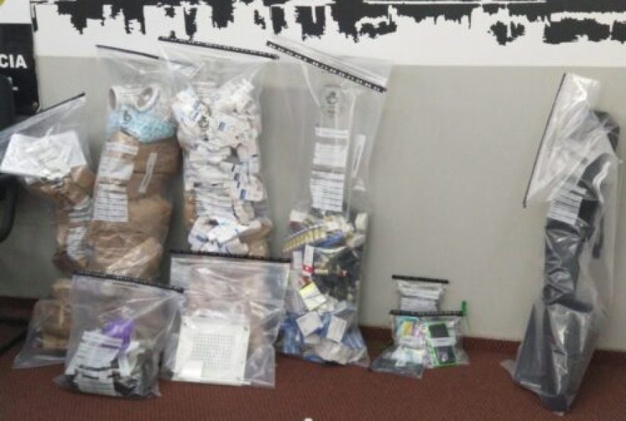 Ciclo-Interrompido-operacao-da-PCGO-cumpre-25-mandados-judiciais-contra-investigados-por-venda-ilegal-de-medicamentos-e-anabolizantes-500x375-1