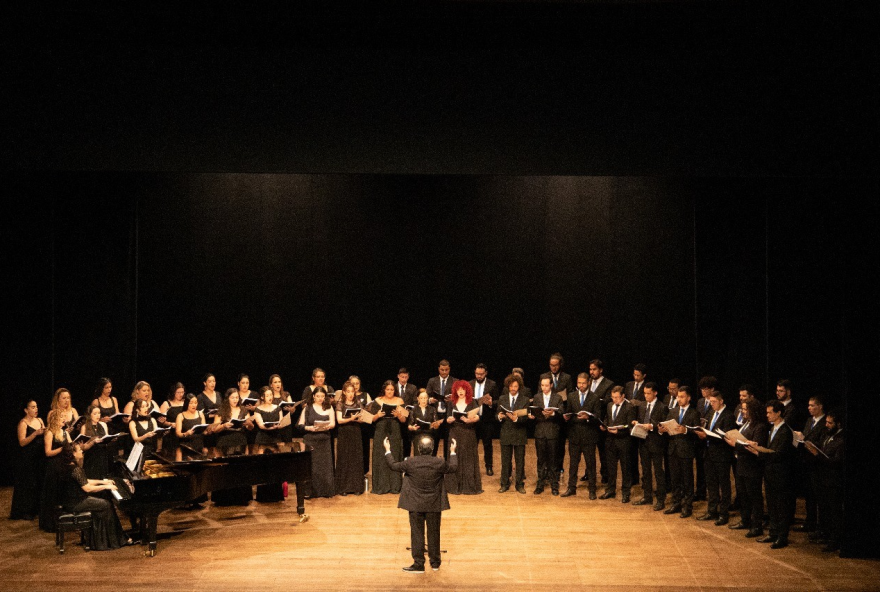 Coro Sinfônico Jovem de Goiás é um dos grupos sinfônicos da EFG em Artes Basileu França (Foto: Divulgação)