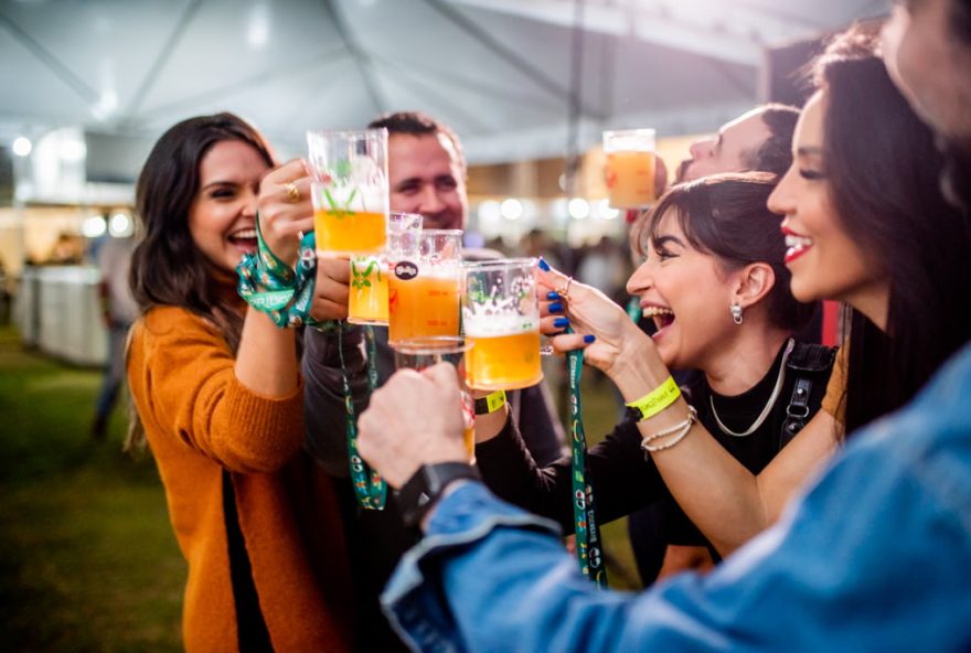 Jovens se divertem na última edição do festival (Divulgação/PiriBier)