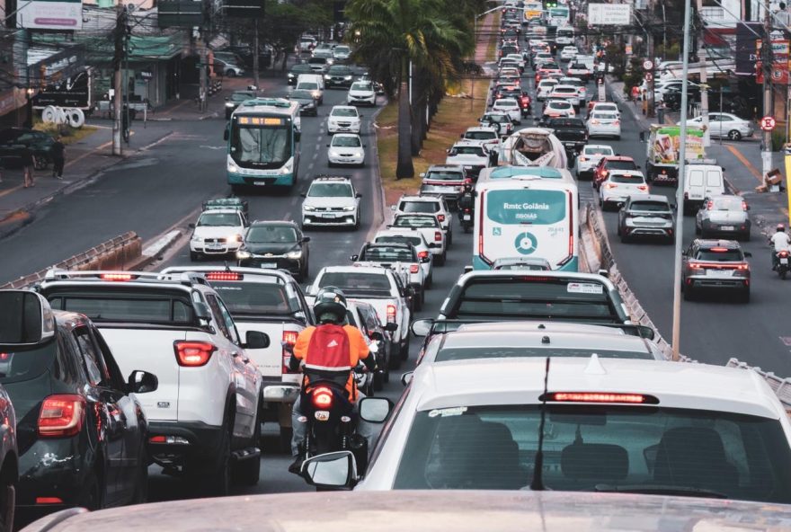 ECONOMIA_GOVERNO_MANTEM_CALENDARIO_DO_IPVA_2026_E_CONCEDE_8_POR_CENTO_PARA_PAGAMENTO_A_VISTA_CARROS_NA_RUA ECONOMIA_GOVERNO_MANTEM_CALENDARIO_DO_IPVA_2026_E_CONCEDE_8_POR_CENTO_PARA_PAGAMENTO_A_VISTA_CARROS_NA_RUA