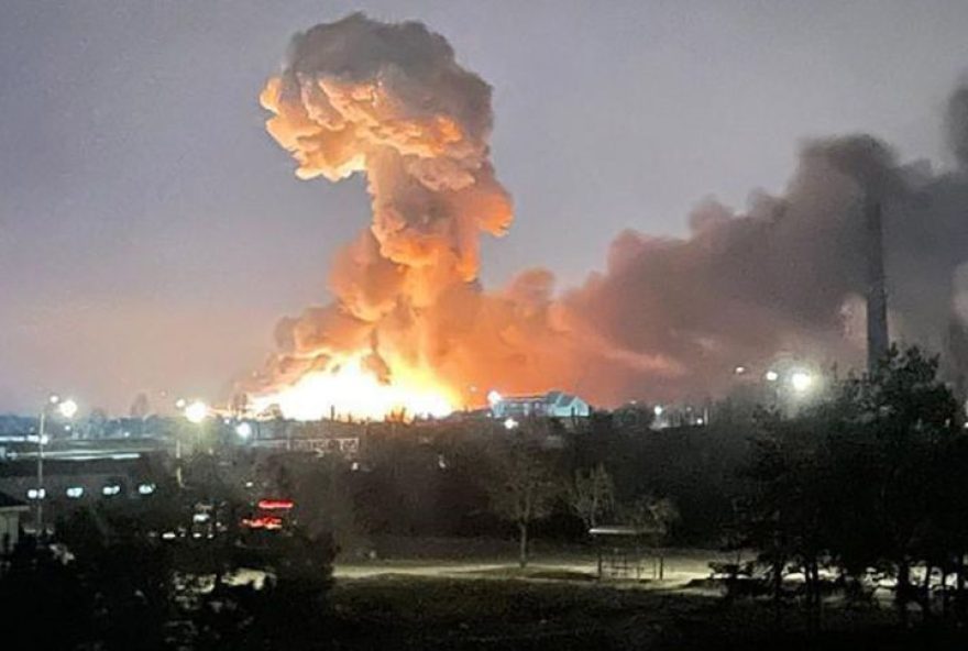 Bombardeio russo à capital Kiev. (Foto CNN/Reprodução)