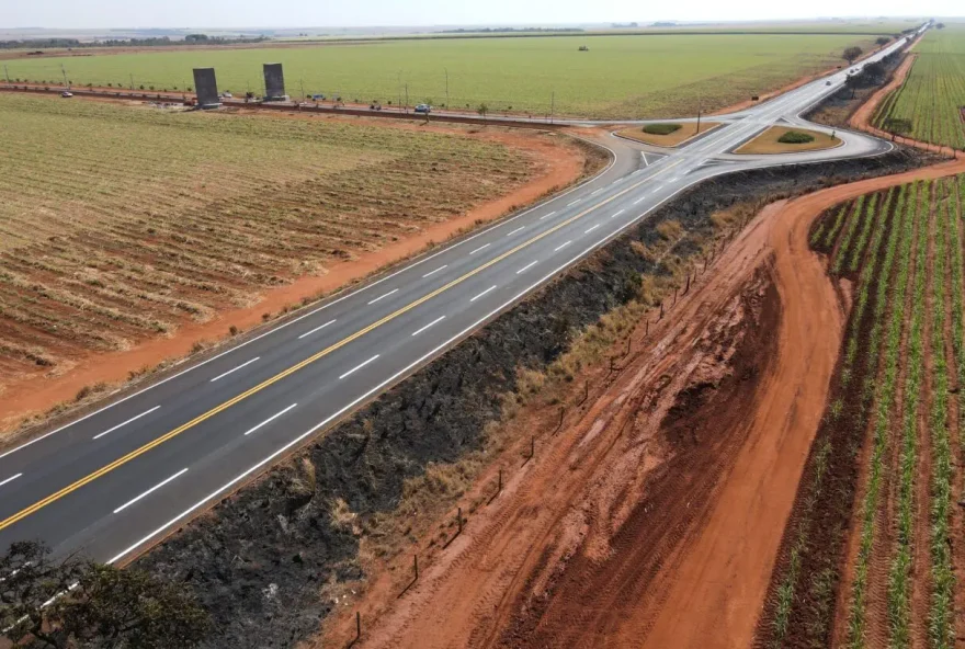 Restauração da GO-040, entre Goiatuba e Bom Jesus, tem 90% das obras executadas (Foto: Goinfra)