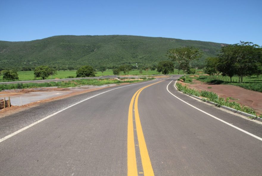 GOINFRA_GOVERNO_INVESTE_EM_INFRAESTRUTURA_NO_NORDESTE_GOIANO_POR_SILVANO_VITAL-1215×810 GOINFRA_GOVERNO_INVESTE_EM_INFRAESTRUTURA_NO_NORDESTE_GOIANO_POR_SILVANO_VITAL-1215x810