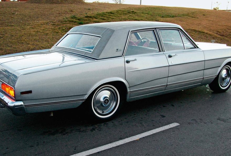 Galaxie-Landau-modelo-1976-da-Ford-pertencente-a-colecionador.