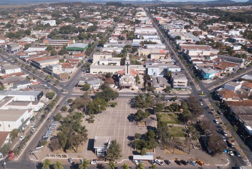 Vagas vão de agente comunitário até médico. (Foto: Reprodução/Prefeitura de Goianésia)