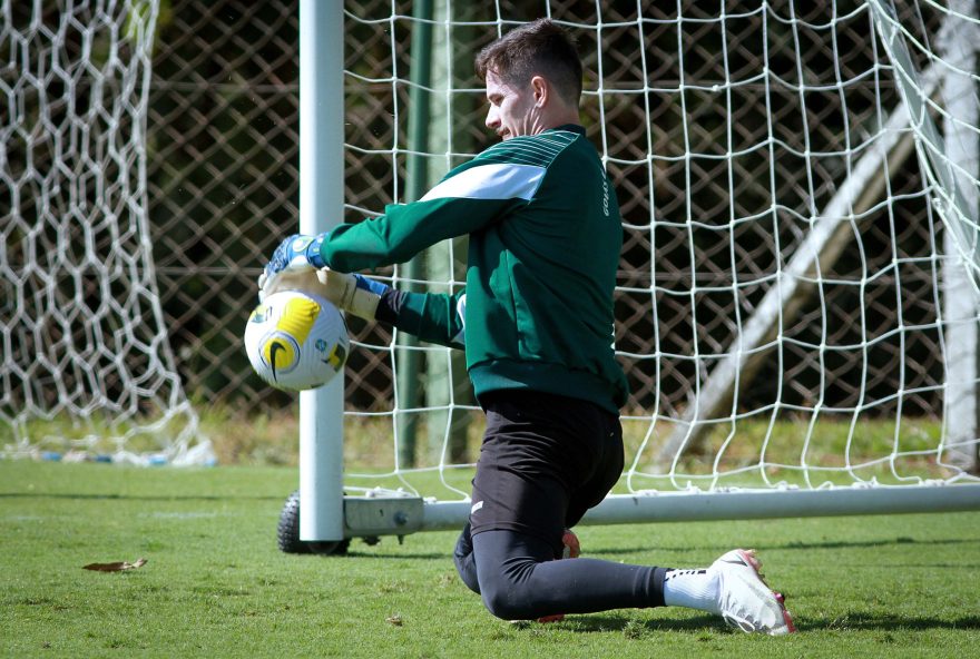 Goleiro Tadeu Goiás treino 19.05