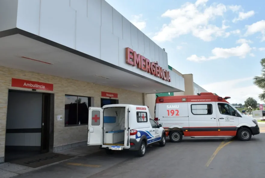 Todos os hospitais vão manter o atendimento de urgência e emergência e a assistência aos pacientes internados na sexta-feira (Foto: Marco Monteiro)