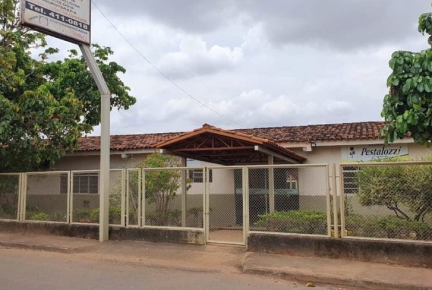 Escola onde o animal foi encontrado / Foto: Reprodução