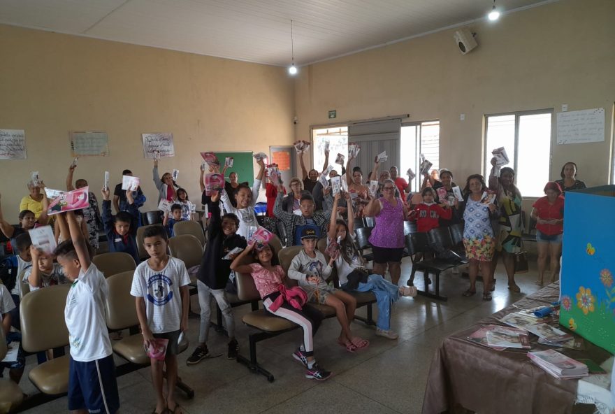 Prefeitura de Goiânia promove entrega de kits de higiene bucal para crianças e pessoas idosas cadastradas no Serviço de Convivência e Fortalecimento de Vínculos (SCFV) do Cras Cerrado  
(Fotos: Sedhs)