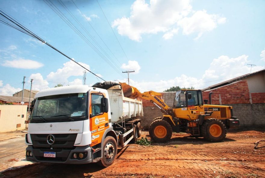 Goiânia faz limpeza de 500 lotes baldios de janeiro a maio, e projeta intensificar trabalho