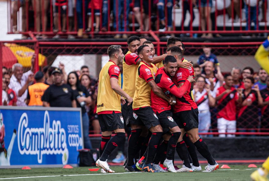 Pela final do Goianão, Atlético-GO vence Goiás e larga em vantagem