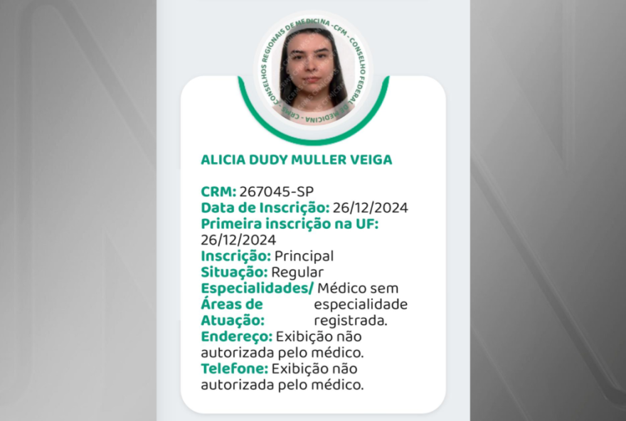 Imagem mostra registro profissional de Alicia Dudy Muller Veiga, que ficou conhecida por desviar dinheiro de formatura • Reprodução