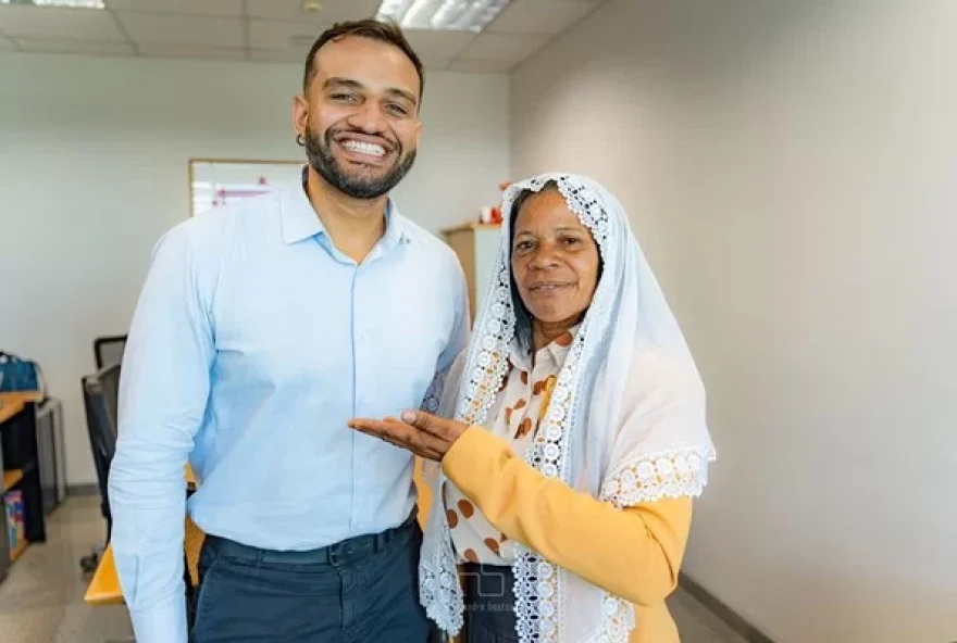 Deputado e Irmã Mônica. (Foto: Reprodução/Metrópoles)