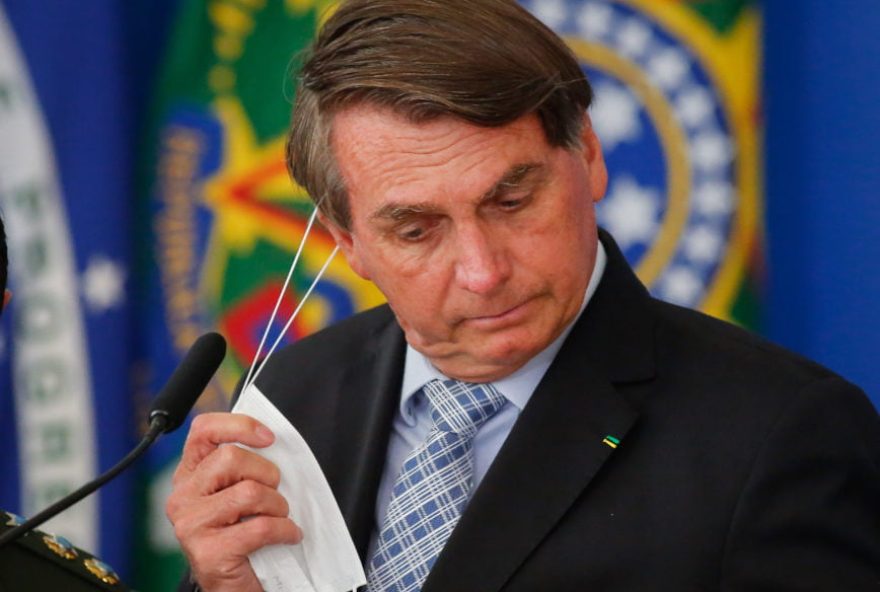 PF conclui que Bolsonaro cometeu dois crimes referentes à Covid-19