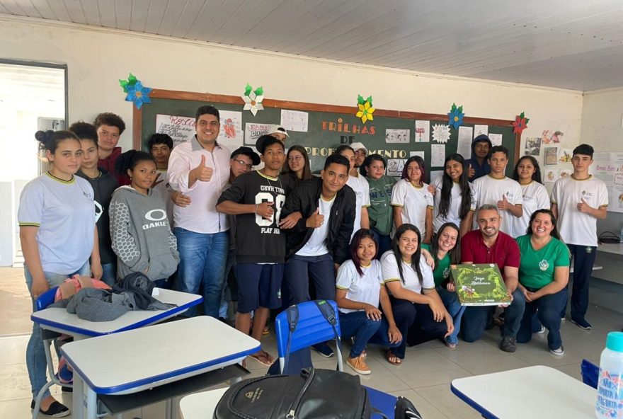 Jogo Botânico, criado pelo professor de Biologia Luiz Primandade, foi classificado para a semifinal, ficando entre os 60 melhores. Na etapa final, restarão 15 concorrentes, onde seis irão conquistar o prêmio (Foto: Arquivo pessoal de Luiz Primandade)