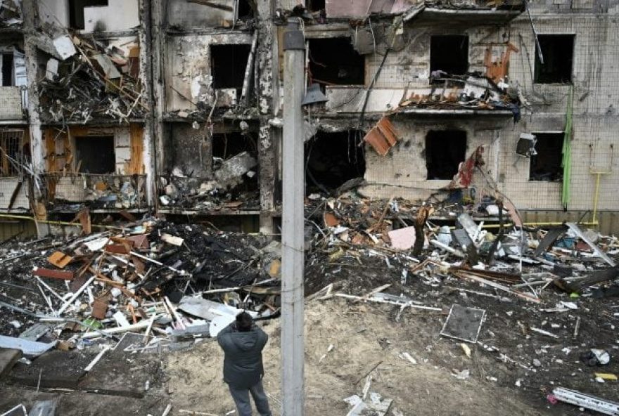 Kiev segue sob ataques russos (Foto: AFP)