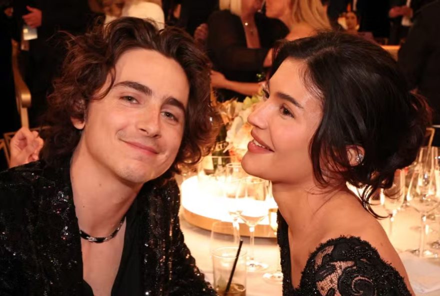 Kylie Jenner está no centro de rumores de gravidez envolvendo o ator Timothée Chalamet