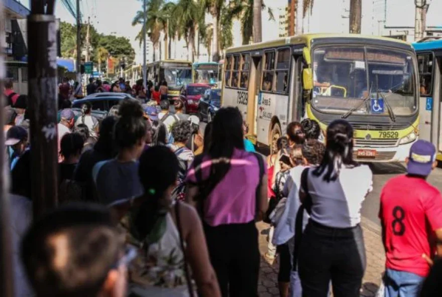 Onibus-lotado-em-Taguatinga-7-600x400