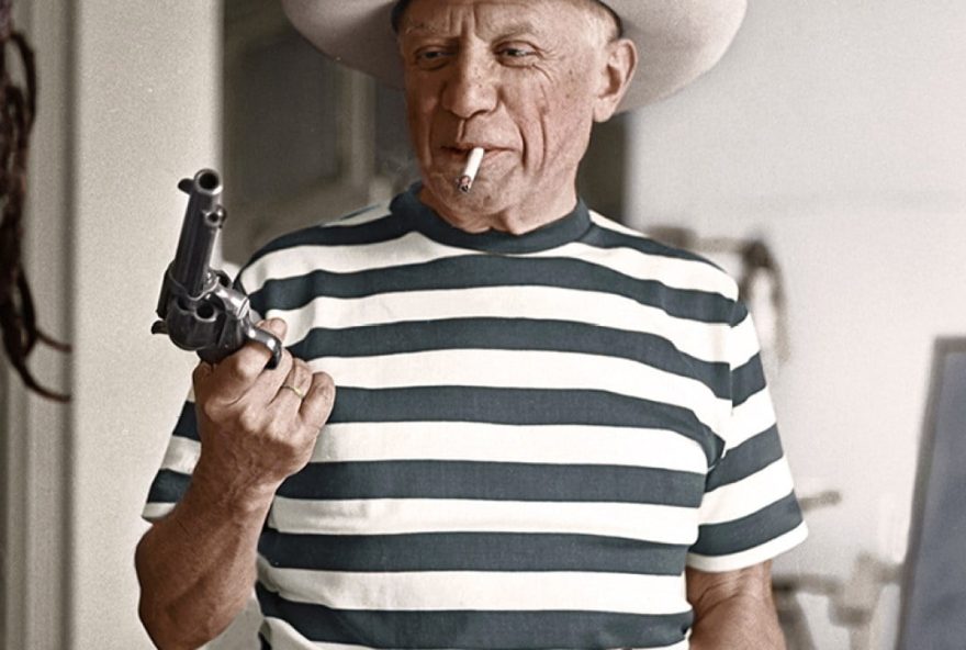 Pablo-Picasso-holding-Gary-Coopers-Gun1